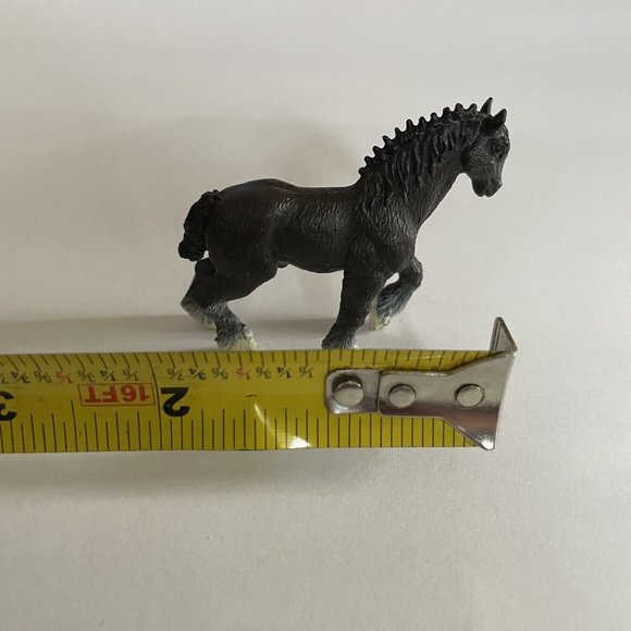 Safari Limited Black Friesian Mare Horse Animal Figurine - Picture 8 of 8